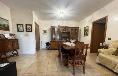 Apt romanina 106mq 6c