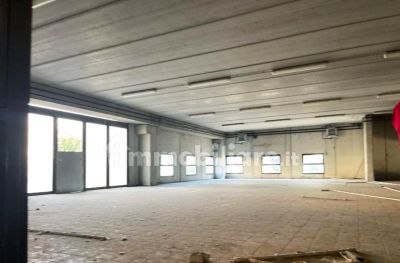 Capannone monterotondo 2630mq 2